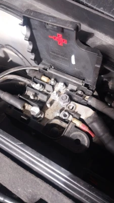 audi Q5 motor içi sigorta tablosu