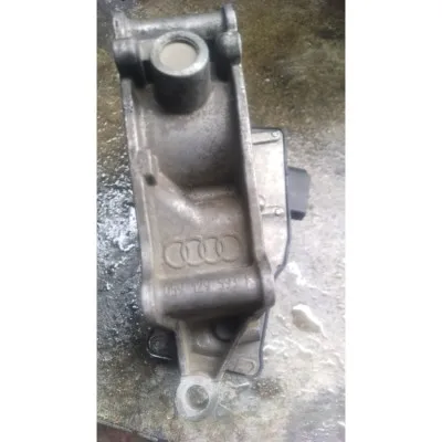 Audi Q7 3.0 tdı gaz kelebeği çıkma orjinal