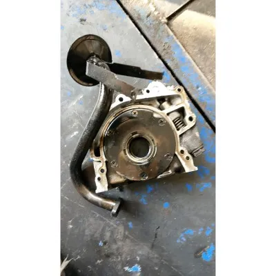 Volkswagen Transporter T4 2 5 yağ pompası ile borusu