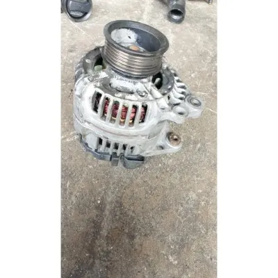 Volkswagen Transporter T4 şarj dinamosu