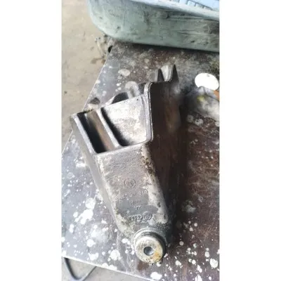 Volkswagen crafter 2.5 tdı çıkma orjinal sol motor kulağı 076199307
