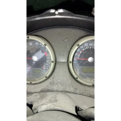 Volkswagen Polo 2001 model gösterge saati