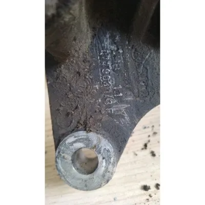 Volkswagen Transporter T4 2.4 çıkma orjinal şarj dinamo kayır gergi kulağı 074903143F